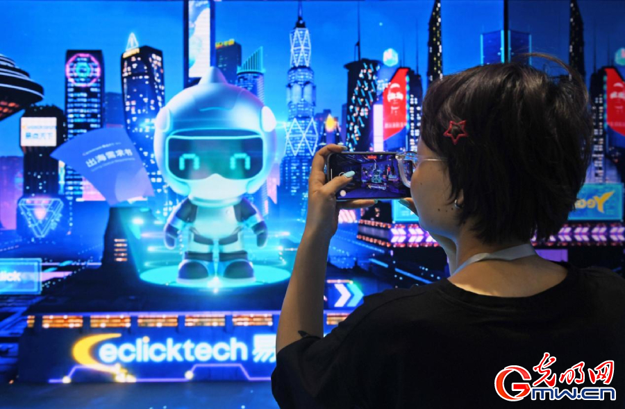 组图丨ai、网络安全、跨境电商……数字经济如此 “陕”耀 组图丨ai、网络安全、跨境电商……数字经济如此 “陕”耀
